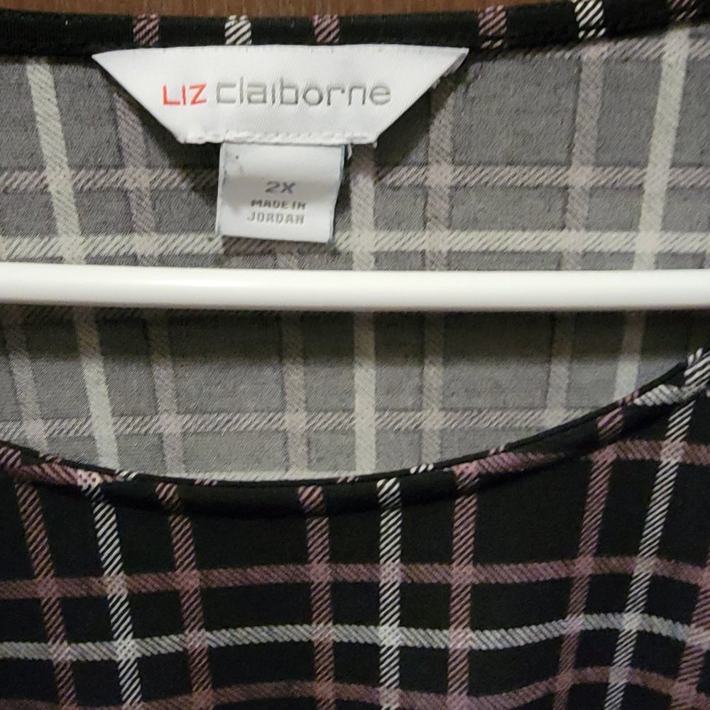 Liz Claiborne 2X Blouse - Chic and Comfortable - Picture 4 of 6